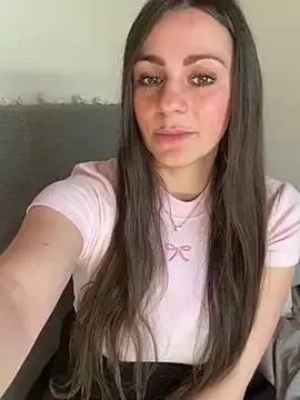 Girls: discover live performances with matured cam models, from teasing to fixations, in a variety of stunning live sex cams.