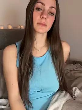 Loella-Rose from StripChat