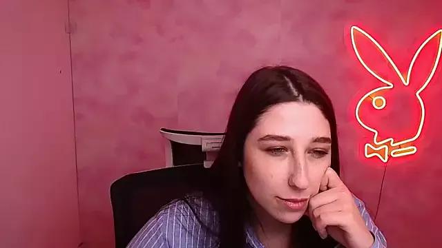 Girls: discover live performances with matured cam models, from teasing to fixations, in a variety of stunning live sex cams.