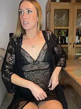 Masturbate to these sexy couples hosts, showcasing their unmatched wildness and sexy talents.
