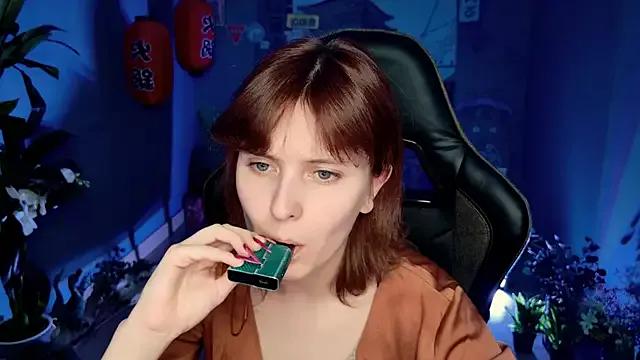 LolaAsmus from StripChat