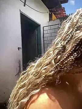 Girls: discover live performances with matured cam models, from teasing to fixations, in a variety of stunning live sex cams.