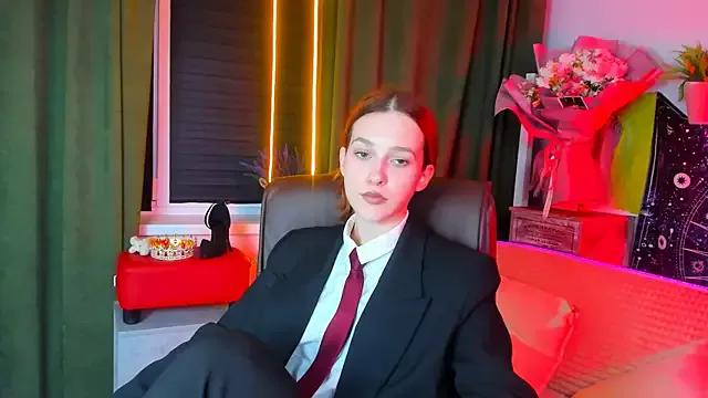 LolaLemona from StripChat is Freechat