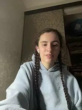 Lolamoon1212 from StripChat