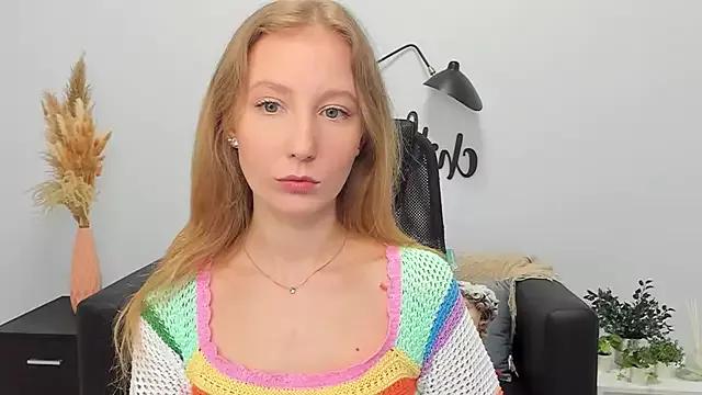 Girls: discover live performances with matured cam models, from teasing to fixations, in a variety of stunning live sex cams.