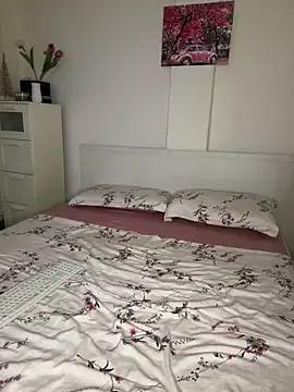 Lora_Amuso from StripChat is Freechat