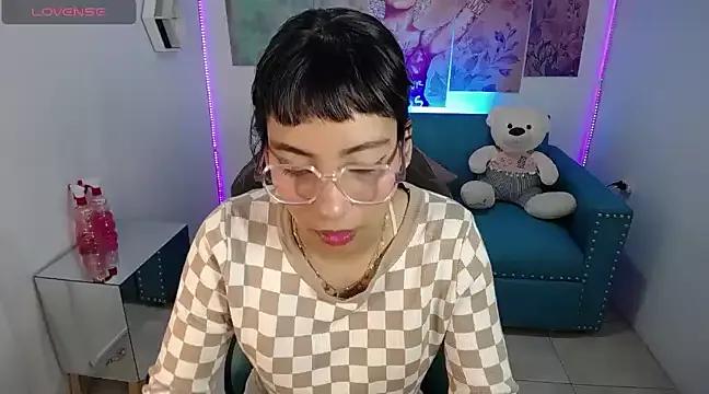 Girls: discover live performances with matured cam models, from teasing to fixations, in a variety of stunning live sex cams.
