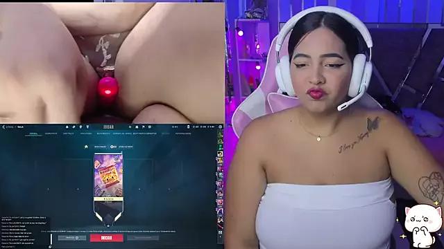 Girls: discover live performances with matured cam models, from teasing to fixations, in a variety of stunning live sex cams.
