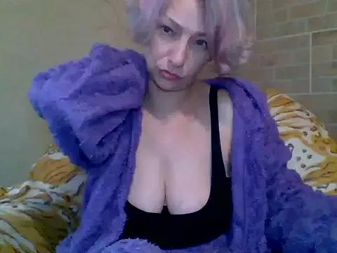 Lorie_Carrie from StripChat is Freechat