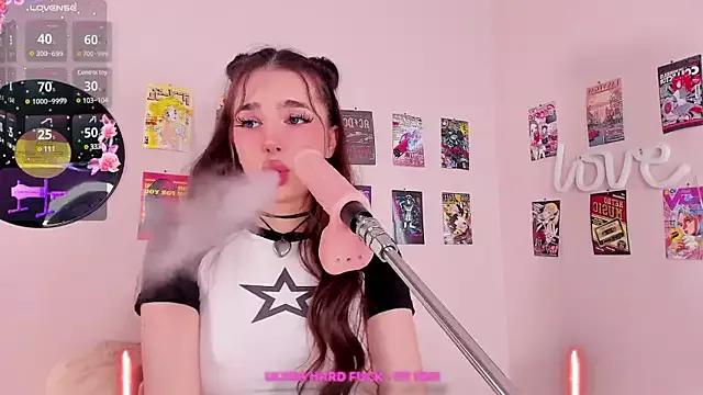 Girls: discover live performances with matured cam models, from teasing to fixations, in a variety of stunning live sex cams.