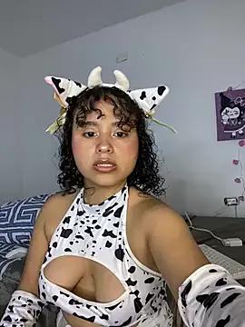 Girls: discover live performances with matured cam models, from teasing to fixations, in a variety of stunning live sex cams.