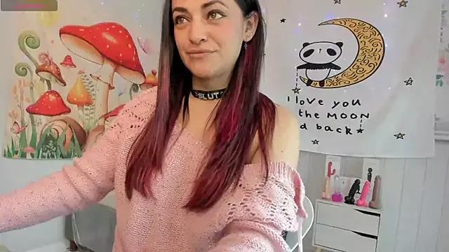 Girls: discover live performances with matured cam models, from teasing to fixations, in a variety of stunning live sex cams.