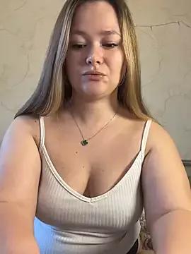 Girls: discover live performances with matured cam models, from teasing to fixations, in a variety of stunning live sex cams.