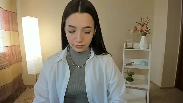 LowOncoming from StripChat