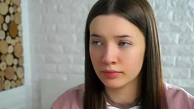 LowOncoming from StripChat