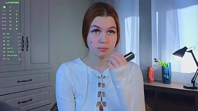 LucilleGlover from StripChat is Freechat