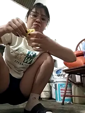 Luckygirls-399 — Show feet