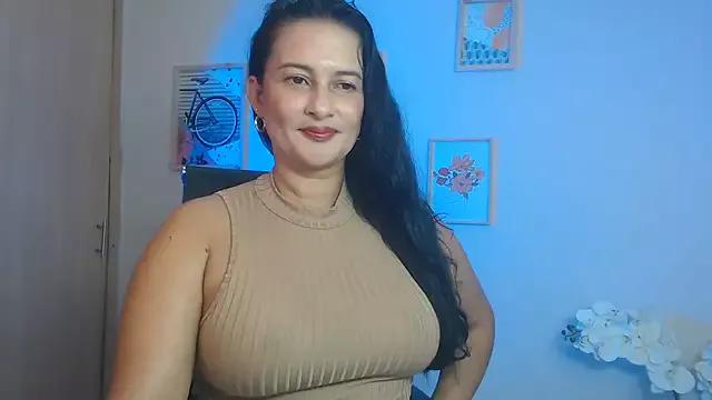 Girls: discover live performances with matured cam models, from teasing to fixations, in a variety of stunning live sex cams.