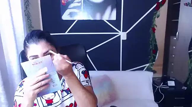Girls: discover live performances with matured cam models, from teasing to fixations, in a variety of stunning live sex cams.