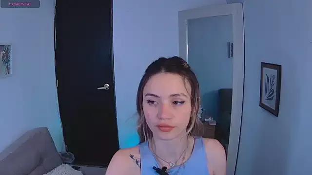 Girls: discover live performances with matured cam models, from teasing to fixations, in a variety of stunning live sex cams.
