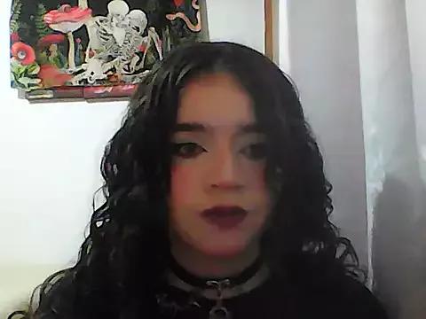 Girls: discover live performances with matured cam models, from teasing to fixations, in a variety of stunning live sex cams.