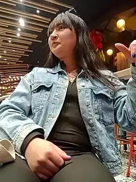 LucySempai from StripChat is Freechat