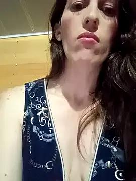 Girls: discover live performances with matured cam models, from teasing to fixations, in a variety of stunning live sex cams.