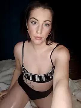 LuLuLover89 from StripChat