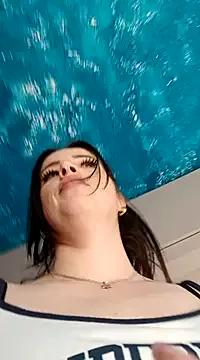 LuLuLover89 from StripChat