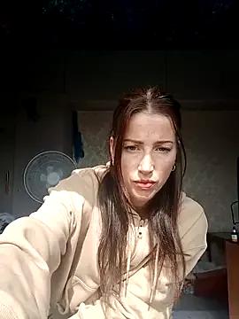 LuLuLover89 from StripChat
