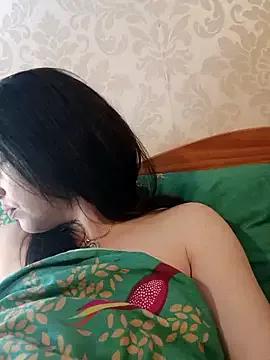 LuLuLover89 from StripChat