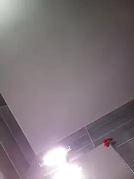luna-69-37 from StripChat is Freechat