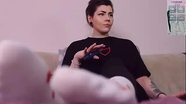 Girls: discover live performances with matured cam models, from teasing to fixations, in a variety of stunning live sex cams.