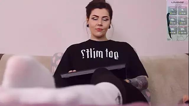 Girls: discover live performances with matured cam models, from teasing to fixations, in a variety of stunning live sex cams.