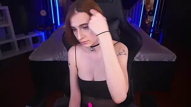 Girls: discover live performances with matured cam models, from teasing to fixations, in a variety of stunning live sex cams.