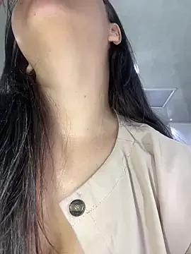 Girls: discover live performances with matured cam models, from teasing to fixations, in a variety of stunning live sex cams.