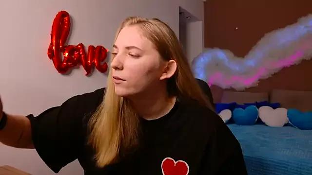 Girls: discover live performances with matured cam models, from teasing to fixations, in a variety of stunning live sex cams.