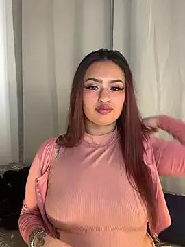 lunateen from StripChat is Freechat