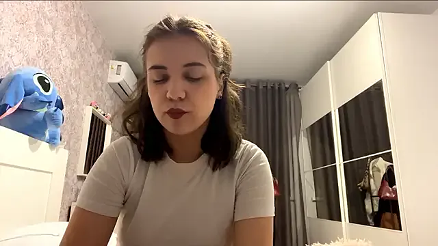 Lunavirexiall — Tease with my shorts