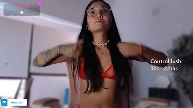 Girls: discover live performances with matured cam models, from teasing to fixations, in a variety of stunning live sex cams.