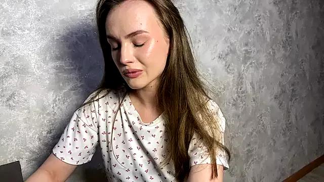 Girls: discover live performances with matured cam models, from teasing to fixations, in a variety of stunning live sex cams.