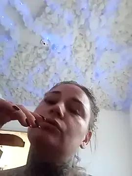 Girls: discover live performances with matured cam models, from teasing to fixations, in a variety of stunning live sex cams.