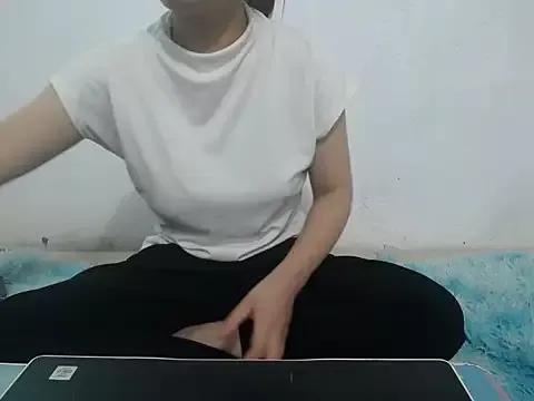 Lylyanna from StripChat is Freechat