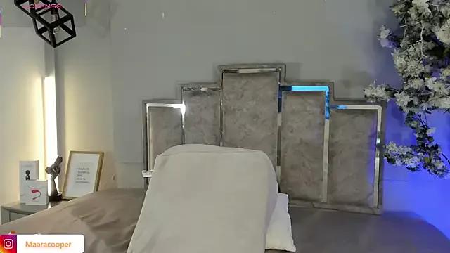 Maaracooper from StripChat is Freechat