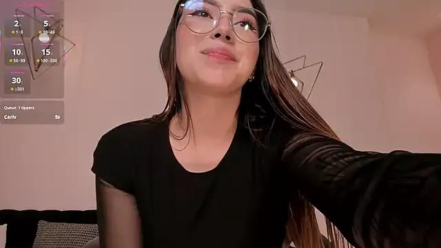Girls: discover live performances with matured cam models, from teasing to fixations, in a variety of stunning live sex cams.