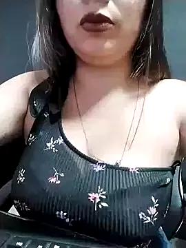 MaddyVelez from StripChat