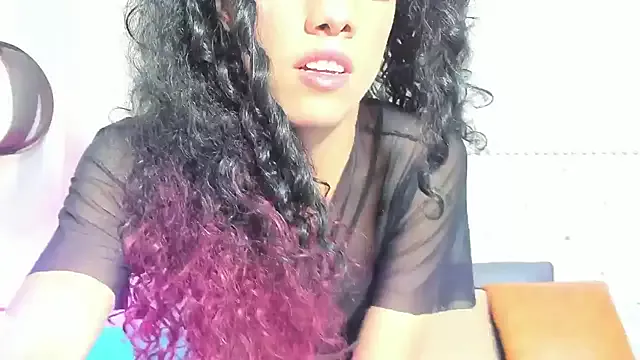 malahya_ on StripChat