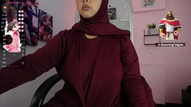 Malak-Hadi from StripChat