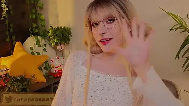 Girls: discover live performances with matured cam models, from teasing to fixations, in a variety of stunning live sex cams.