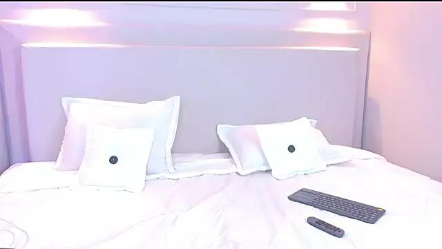 Girls: discover live performances with matured cam models, from teasing to fixations, in a variety of stunning live sex cams.